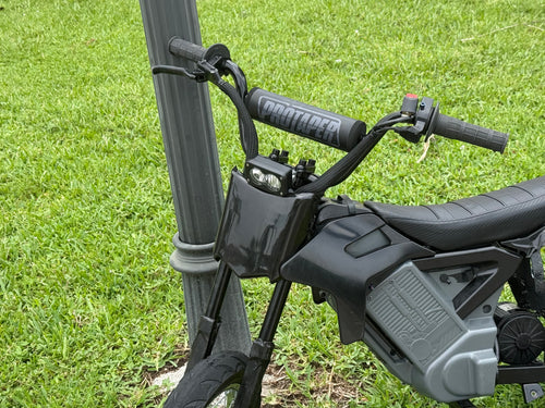 Motocutz plate (glossy)